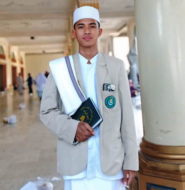 Lulusku Ini Bukan Akhir dari Perjuangan, Zakaria Zuhri